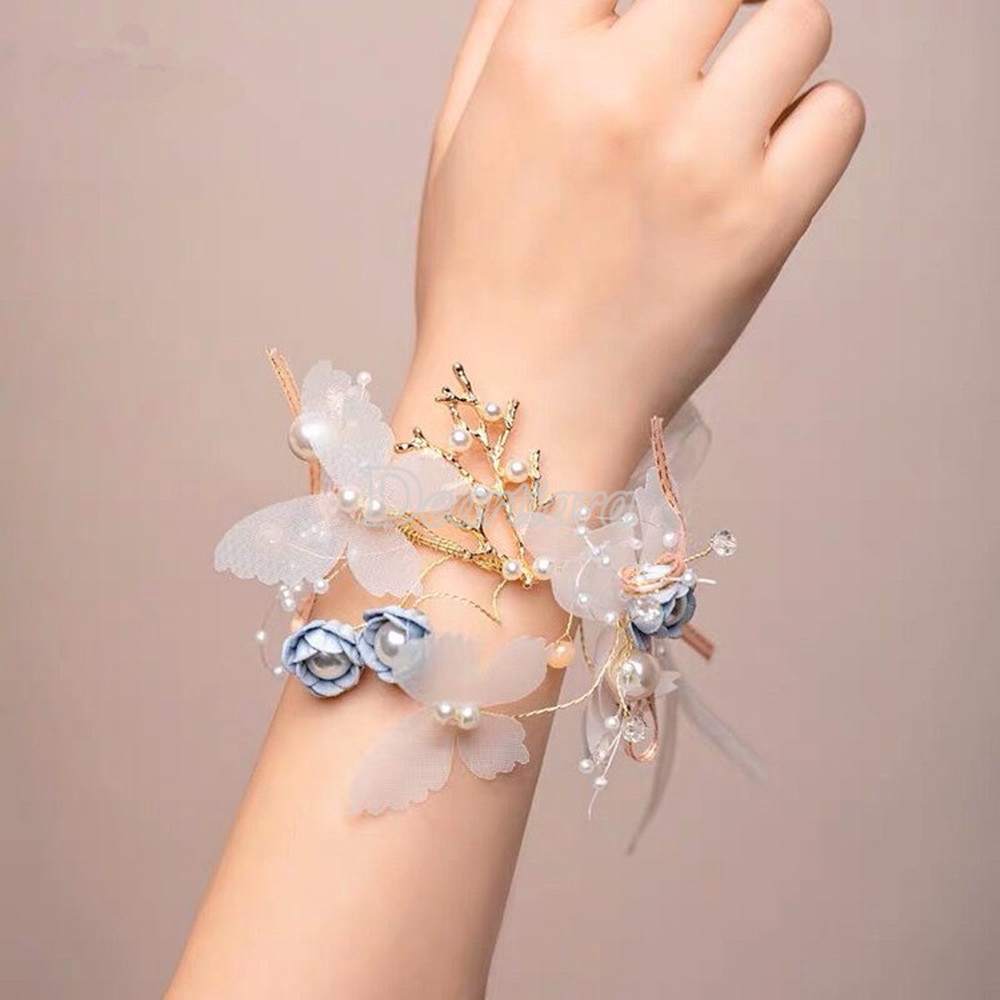 Vòng đeo tay xinh xắn dễ thương cho cô dâu