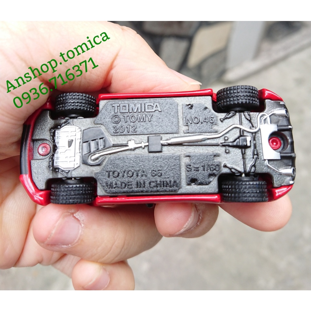 Mô hình xe Toyota Limited bánh cao su tomica Nhật Bản