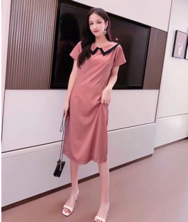 Đầm hồng ruốc viền đen mặc 2 kiểu