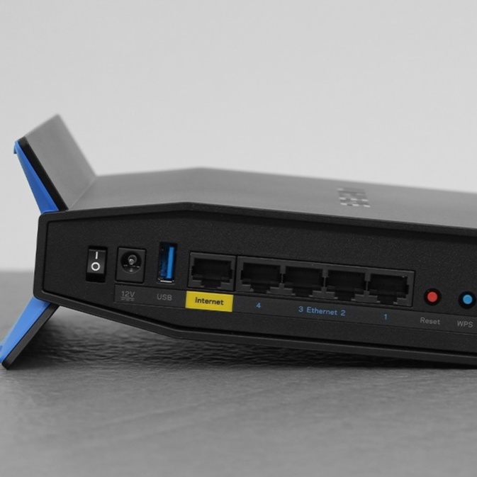 Bộ Phát Sóng Wifi Router Chuẩn Wifi 6 Băng Tần Kép Linksys E7350AH Đen