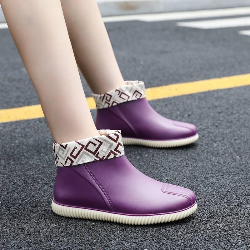 Giày đi mưa đế mềm không thấm nước cho nữ