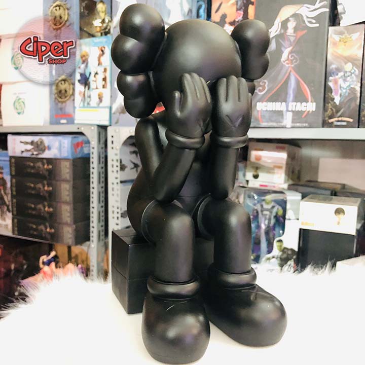 Mô hình Kaws Companion Ngồi - Đen 28cm - Figure Kaws Black