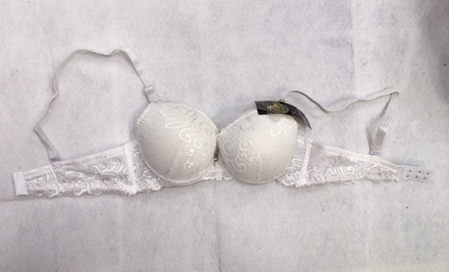 Áo ngực (815) ren mút dày vừa cài sau 2 móc