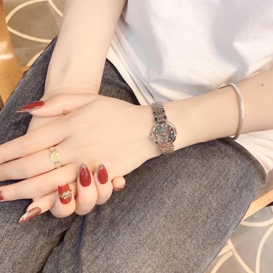 Đồng hồ nữ Bulova Diamond 96P169. Kiểu dáng classic, bền đẹp, dễ dùng