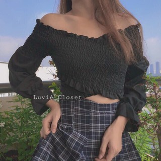 Áo croptop trễ vai nhún đắp chéo tay dài màu đen - Luvie