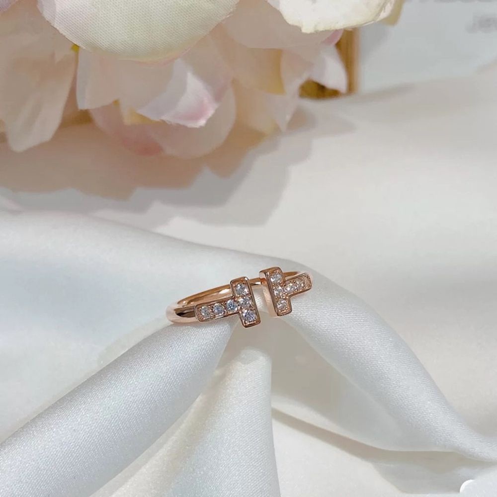 Nhẫn hở khắc chữ đính đá zircon phong cách Hàn Quốc thanh lịch cổ điển cho nam và nữ