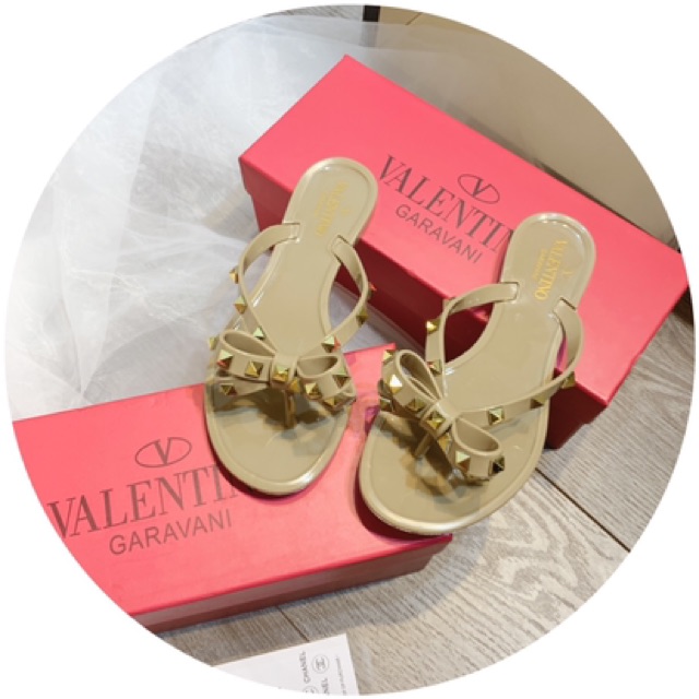 𝐑ẻ Sale SALE <3 Sale Hot | Trợ Giá | Dép nơ valentino xỏ ngón viền đinh spsl fullbox . . Tháng 7 👡 . ! New * ' . .