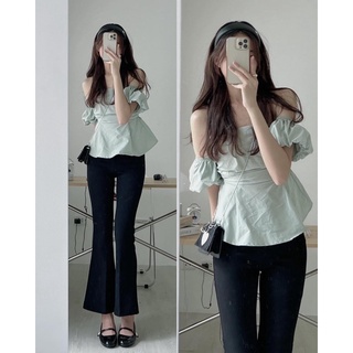 Áo kiểu trễ vai peplum