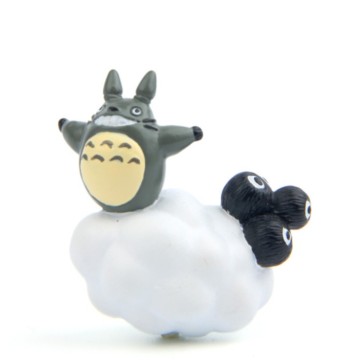 Mô hình Totoro và các bạn chơi đùa trong mây trắng thích hợp trang trí tiểu cảnh, terrarium, DIY