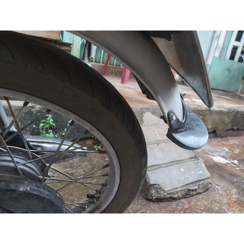CHẮN BÙN DÈ SAU XE 67