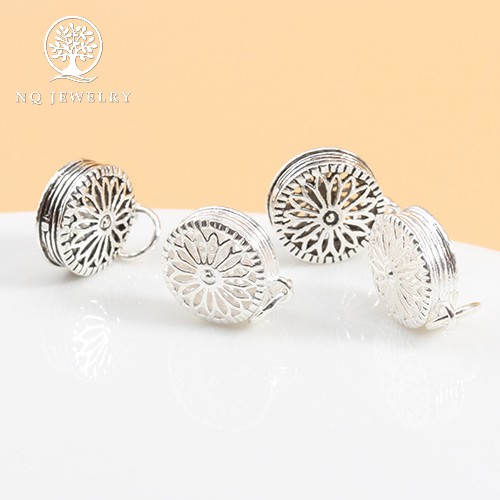 Charm bạc mặt tròn hoa treo - NQ Jewelry