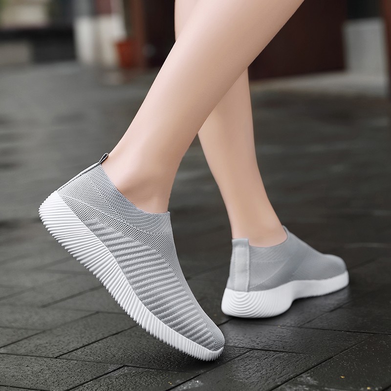 Giày thể thao vải co giãn thoáng khí cho nữ