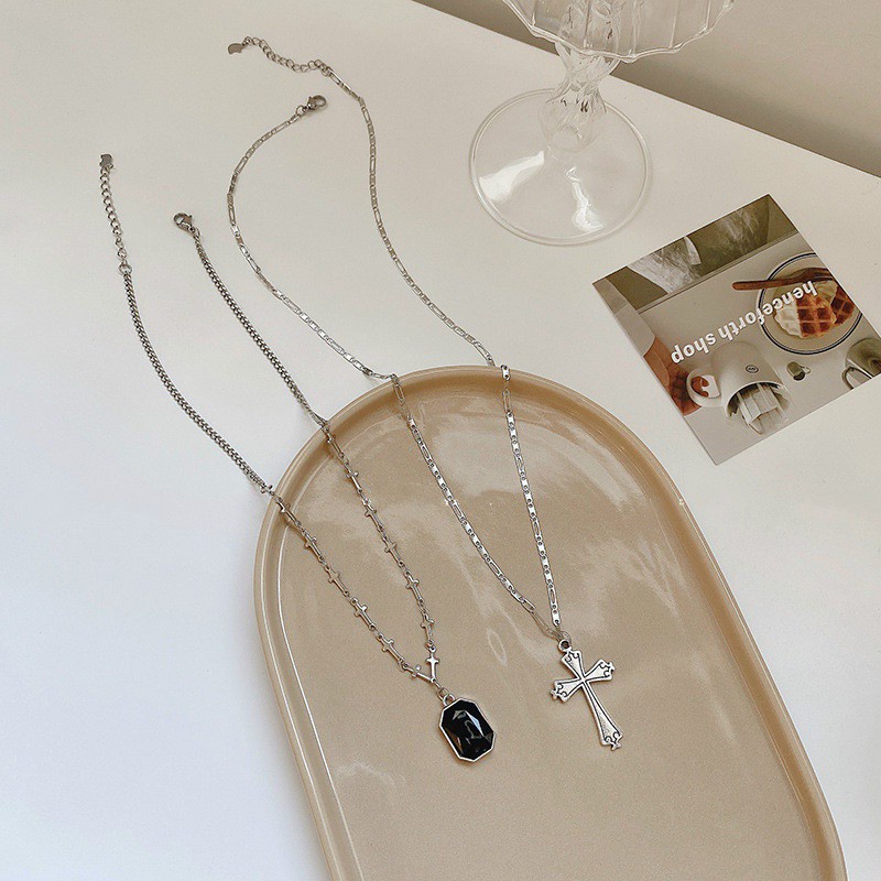 Dây chuyền 191099 nhiều lớp mặt thánh giá đính kim cương màu đen phong cách hip hop đường phố độc đáo