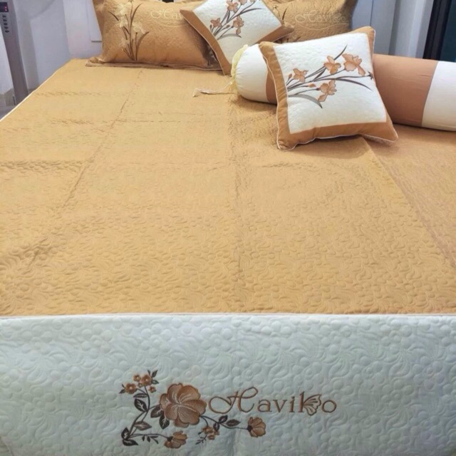 Set ga phủ và 2 vỏ gối cotton satin hàng màu thêu siêu đẹp