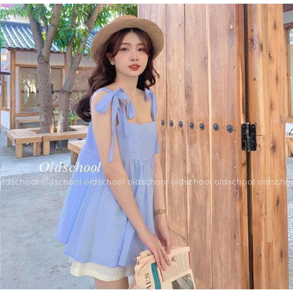 Set style Hàn Quốc áo babydoll hai dây thắt nơ kẻ xanh và quần short trắng cực xinh