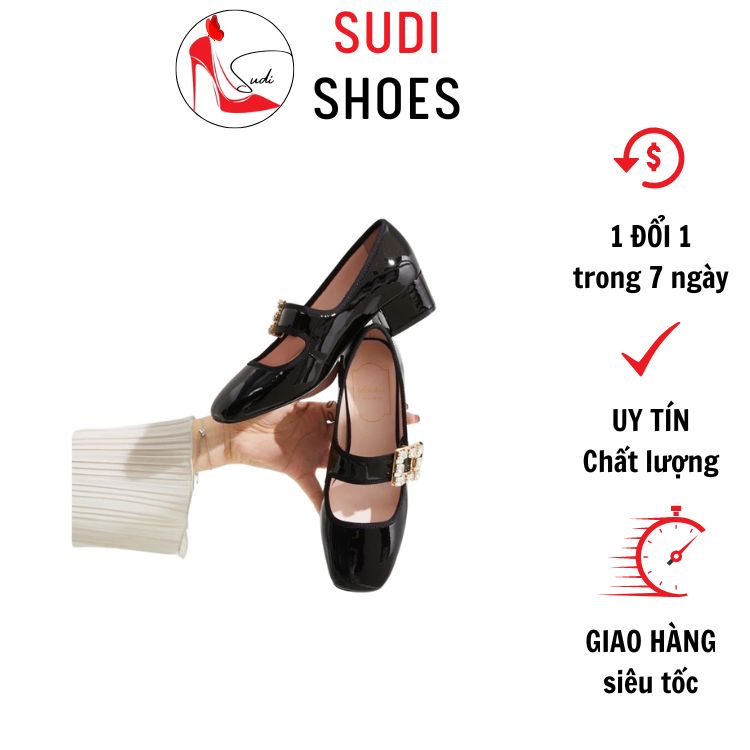 Giày cáo gót búp bê cao 5 phân trắng den dễ phối màu, mũi tròn bóng có quai khóa đính đá sang chảnh SUDI - SD013BCF