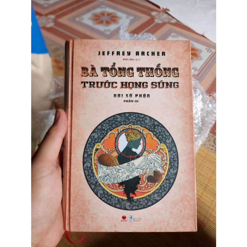 Sách - Bà tổng thống trước họng súng - BV-169k-9786043261028