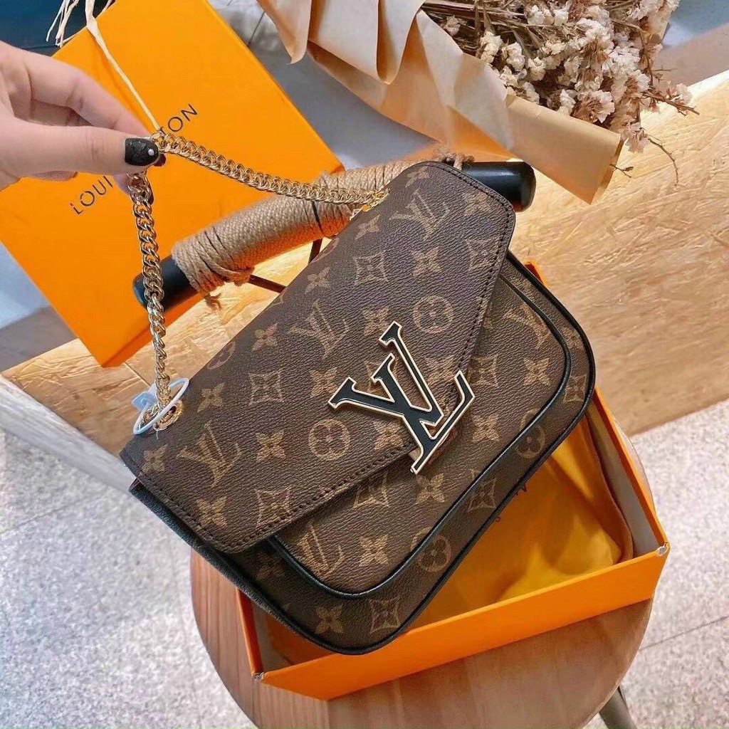 Túi LV nắp bì thư dây xích phối da hàng QC