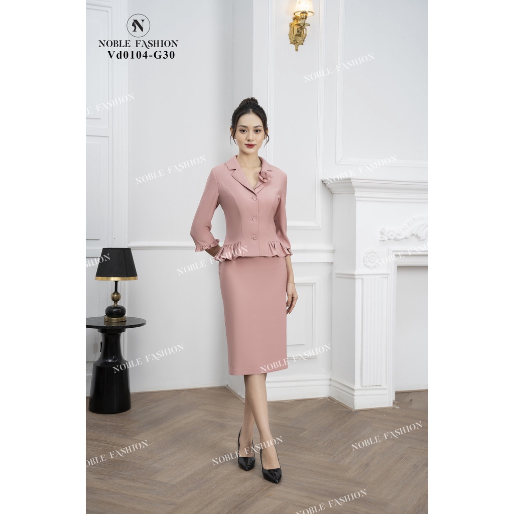 SET BỘ KÍ GIẢ CỔ VEST, TAY NGẮN, CHÂN VÁY BÚT CHÌ VD0104-G30