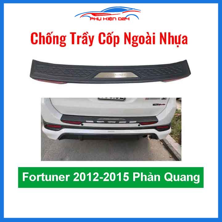 Ốp chống trầy cốp ngoài nhựa đen Fortuner 2009-2010-2011-2012-2013-2014-2015 phản quang trang trí bảo vệ xe