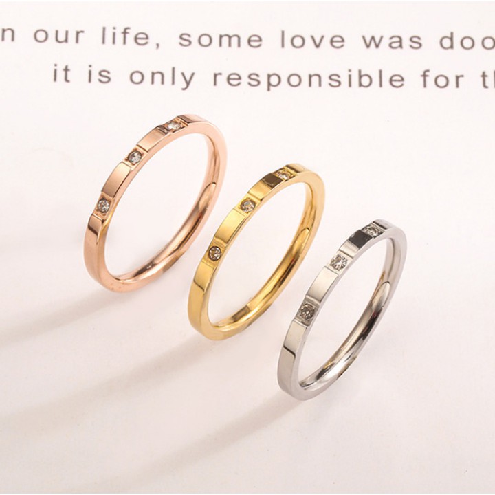 Nhẫn titan nữ ba hạt đá nhỏ không đen không gỉ trẻ trung sang trọng