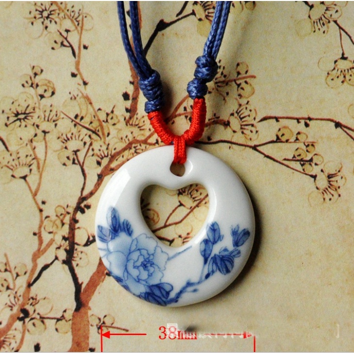 Vòng cổ mặt gốm vẽ hoa thủy mặc VGOM59