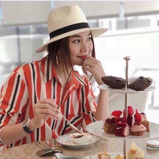áo sơmi sọc đỏ