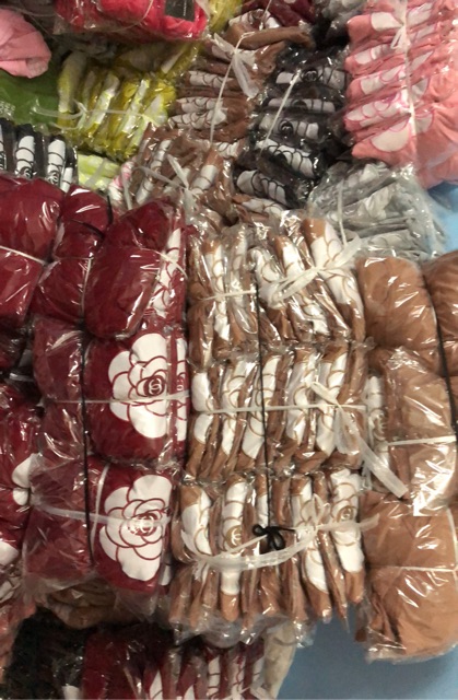 Áo khoác lửng thêu hoa hồng | BigBuy360 - bigbuy360.vn