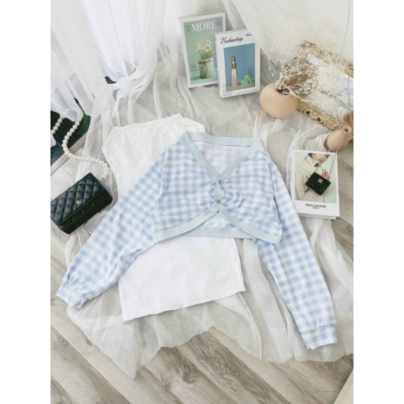 Set đầm trắng 2 dây + áo khoát cánh dơi