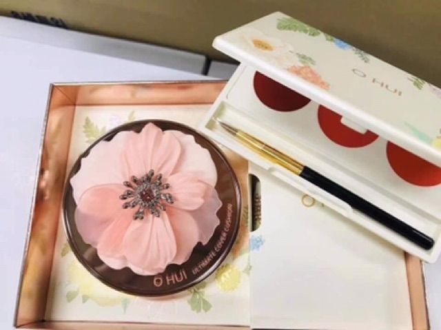 MẪU MỚI 2020 Set Phấn nước trang điểm + Son mini Ohui | BigBuy360 - bigbuy360.vn