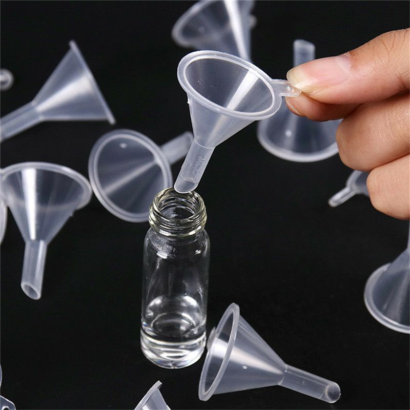 PHỄU NHỰA MINI CHIẾT DUNG DỊCH CHẤT LỎNG KÍCH THƯỚC 3X4CM