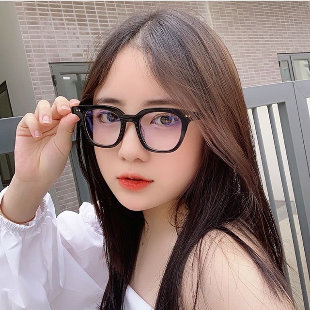 Kính kèm độ cận mã 331