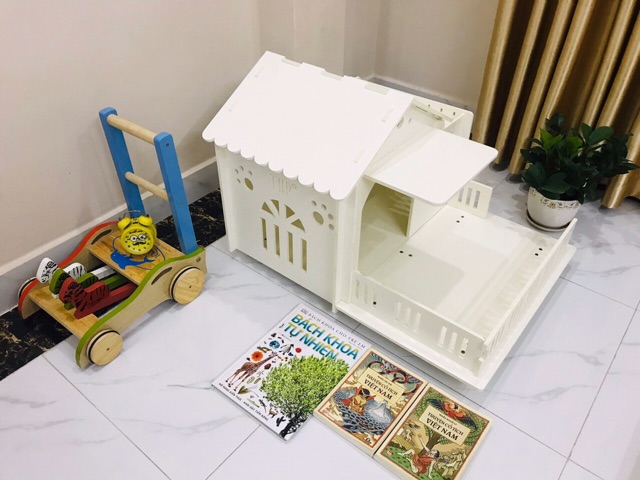 Nhà có sân Cho Rùa, gỗ nhựa cao cấp chịu nước.