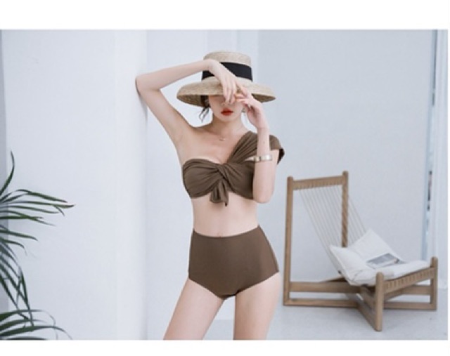 Bikini 2 mảnh nâu chéo vai