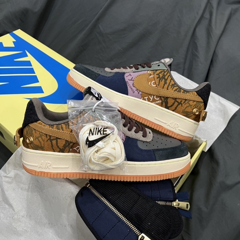 GIÀY AIR AF1 TRAVIS SCOT LAI AU
