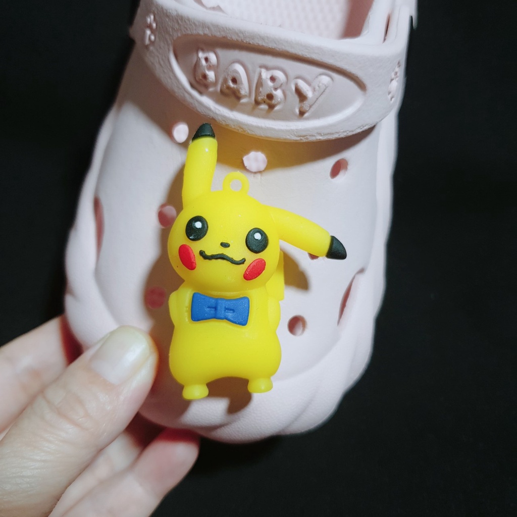 [Pikachu 4d] Nút gắn hkdesign/ phụ kiện trang trí giày dép có lỗ mẫu pikachu hoạt hình
