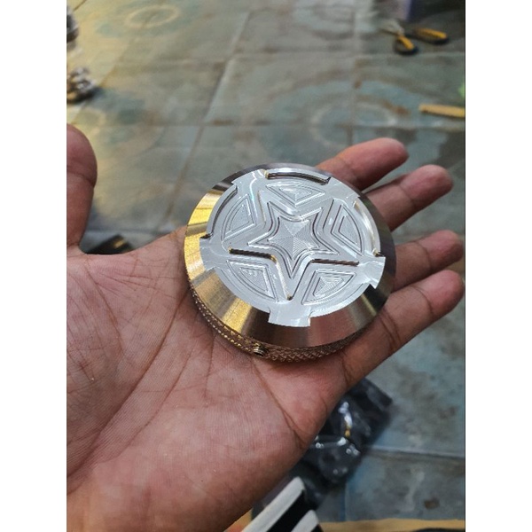 Nắp xăng SALAYA INOX mẫu ngôi sao gắn được mọi loại xe