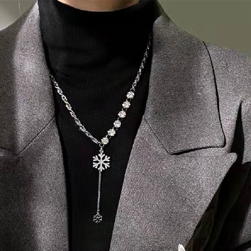 Vòng cổ thép titan mặt hình hoa tuyết phong cách Hàn Quốc thời trang cho nữ