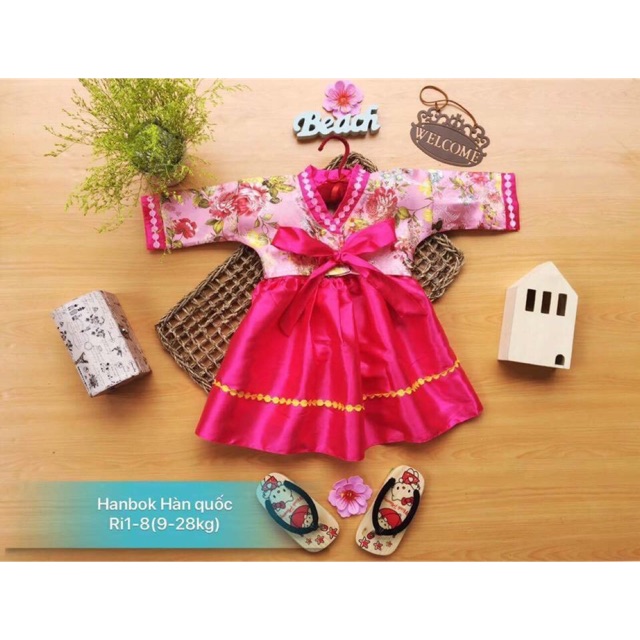 Hanbok bé gái