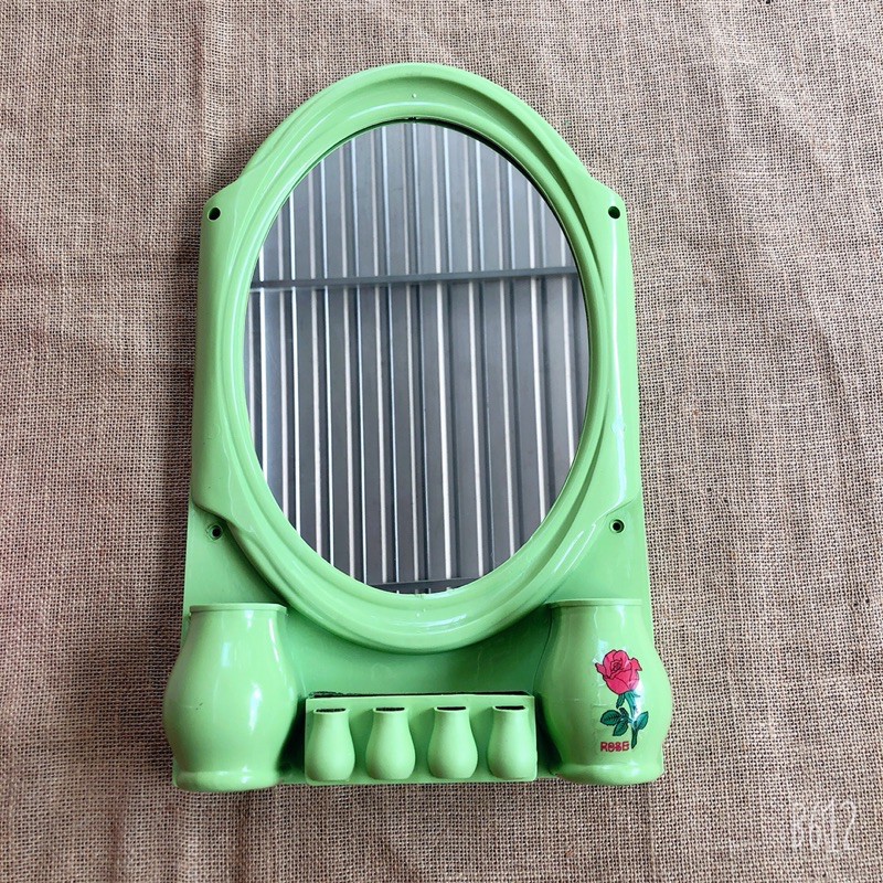 Gương nhựa để treo tường hoặc nhà tắm 312