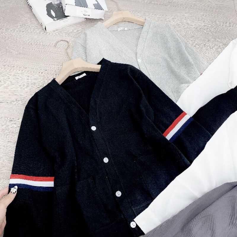Set váy len 4 món cực xinh Khoác len cardigan, sơ mi trắng, chân váy và Cavat dễ thương ❤️