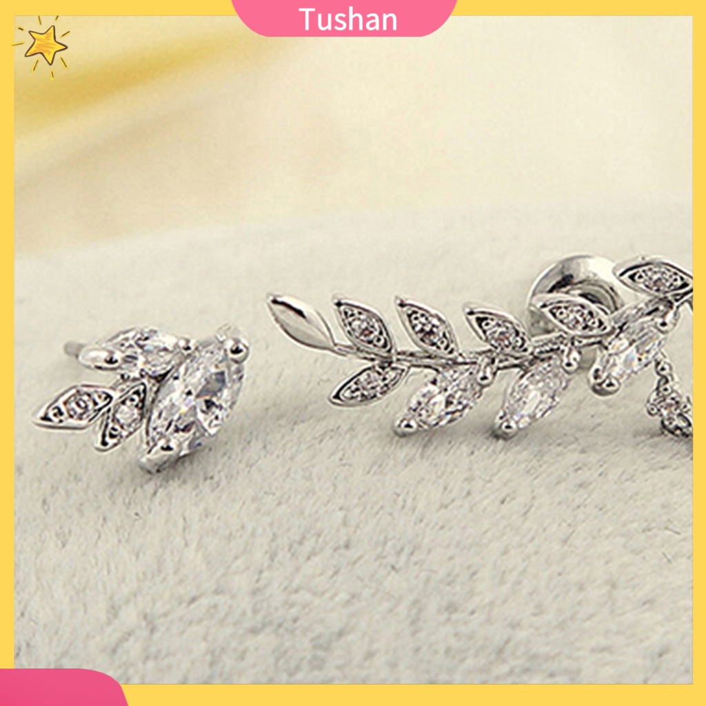 Khuyên tai dạng dài hình chiếc lá đính đá sang trọng