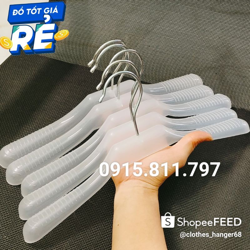 Móc treo quần áo trẻ em - móc nhựa trẻ em vai to màu trắng trong, kích thước dài 35cm, đầu móc xoay linh hoạt 360 độ