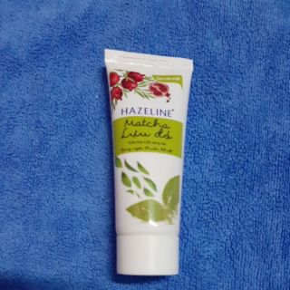 Sữa rửa HAZELINE matcha lựu đỏ
