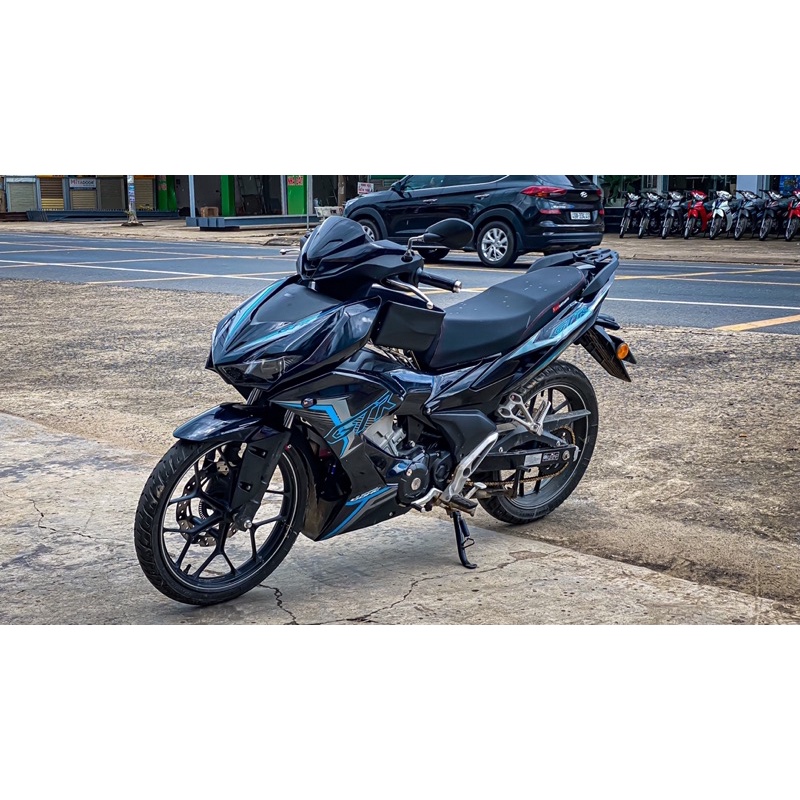 Tem rời Winner X V2 dán cho xe màu đen