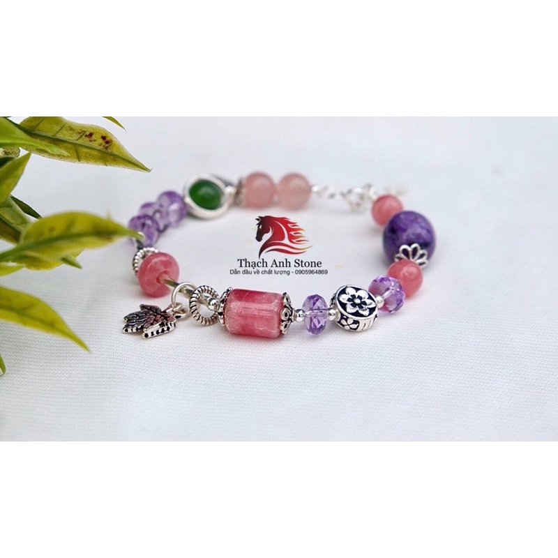 Vòng tay thach_anh tím đào hoa và charm xinh xắn