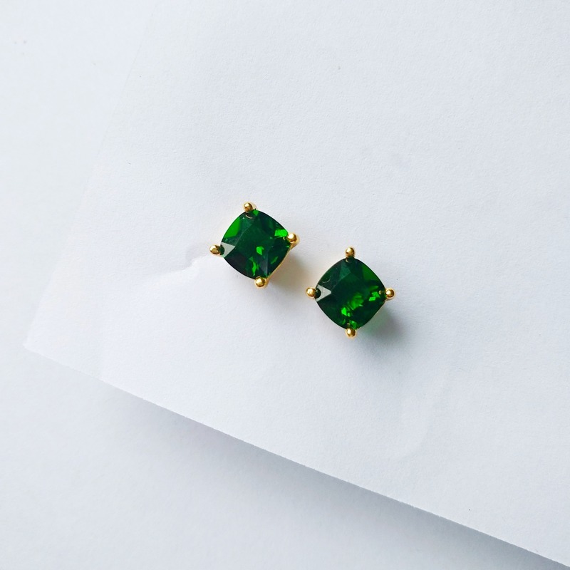 Bông Tai Mạ Vàng 18k Đính Ngọc Lục Bảo Phong Cách Cổ Điển