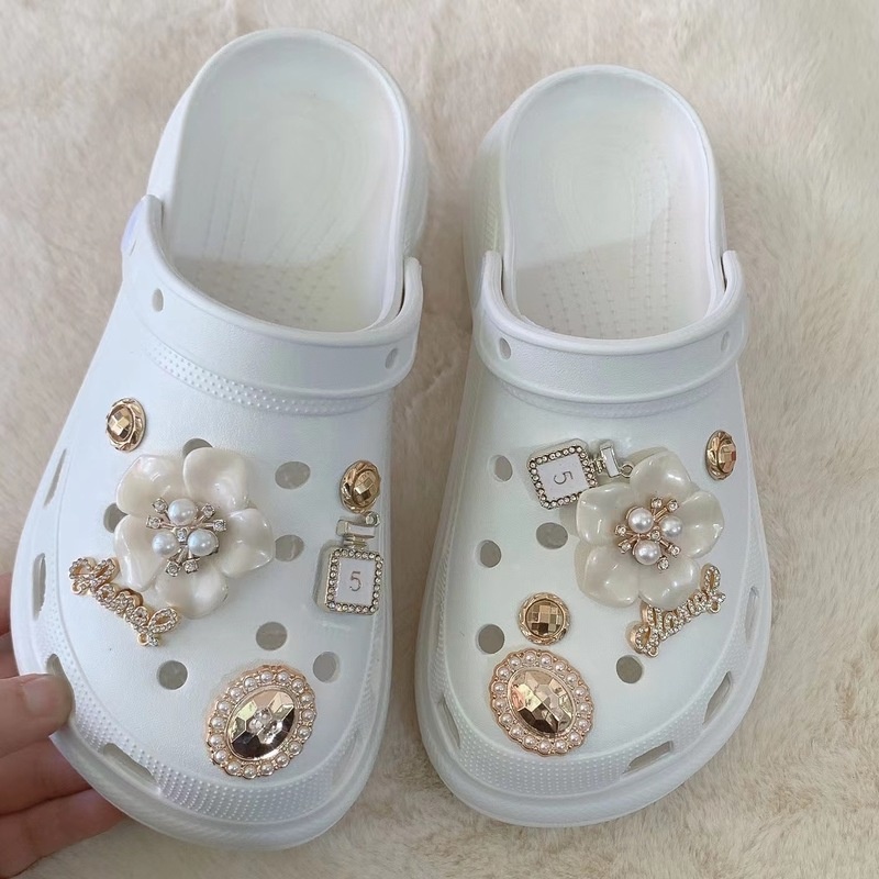 Bộ Phụ Kiện Hạt Ngọc Trai Làm Giày Crocs DIY Có Khóa Cài Có Thể Tháo Rời Làm Quà Tặng Cho Bạn