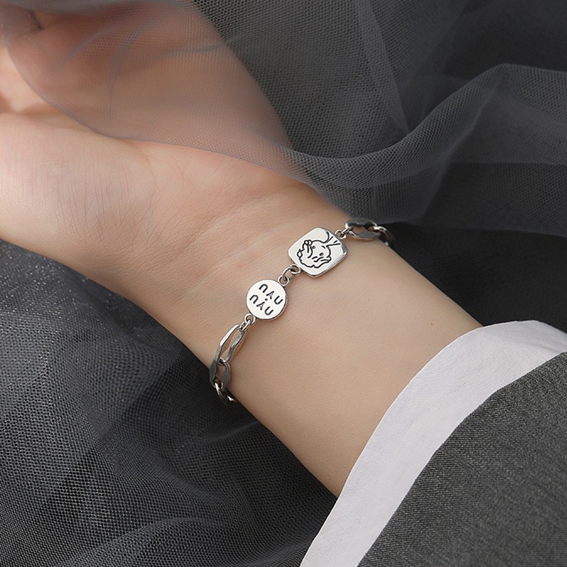 Vòng tay phối mặt phụ kiện phong cách thời trang hip hop