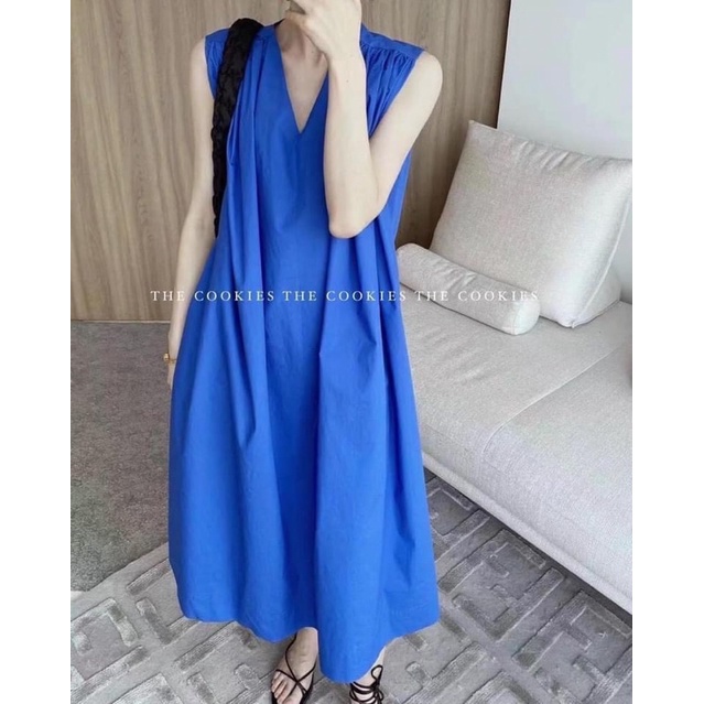 VNU399 - VÁY SUÔNG CỔ V SÁT NÁCH DÚM VAI